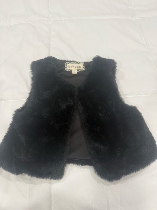 btween Other - btween Black Faux Fur Sleeveless Vest
